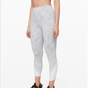 Lululemon Wunder Under Crop Luon Scallop 24 inch